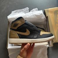 Air jordan 1 mid black & Gold-nuove
