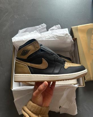 Air jordan 1 mid black & Gold-nuove
