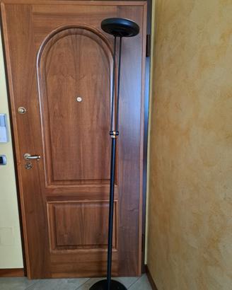 Lampada a piantana