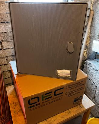 Contenitore per contatori elettrici