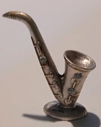 Saxofono in miniatura di placato argento 