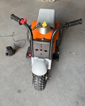 moto giocattolo