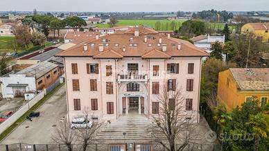 TRILOCALE AL TERZO E ULTIMO PIANO CON ASCENSORE