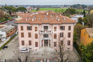 TRILOCALE AL TERZO E ULTIMO PIANO CON ASCENSORE