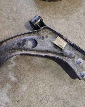 Bracc oscill ant. dx CITROEN BERLINGO 1.5cc D 2024