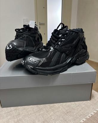 Balenciaga runner