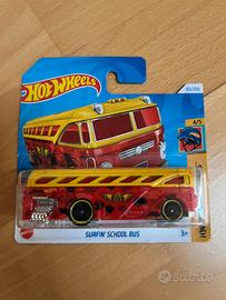 Hot Wheels Surfin' School Bus