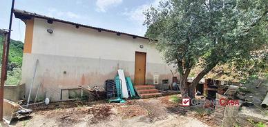 Castanea casa indipendente con terreno rif.