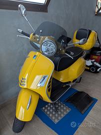 vespa 300 super sport 