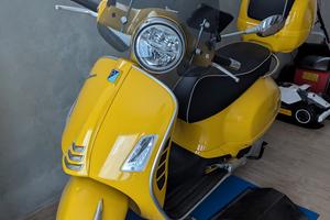 vespa 300 super sport 