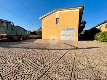 PORZIONE DI BIFAMILIARE A OSPITALETTO