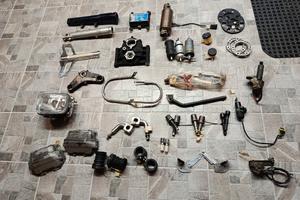 moto Guzzi varie ricambi 