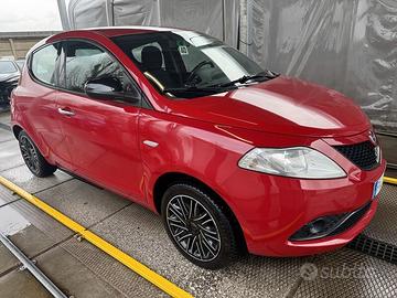 Lancia Ypsilon 1.2 69 CV 5 porte Gold