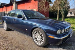 Jaguar XJ 2.7 D V6 cat Executive