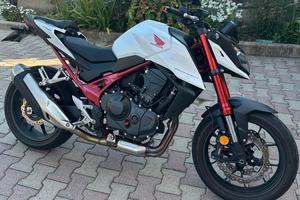 Honda Hornet 750