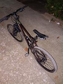 bici scrapper bi ammortizzata