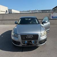 AUDI Q5 2.0 TDI 170 HP.