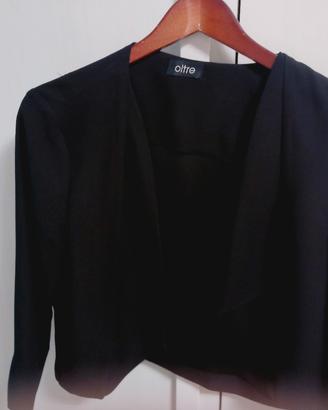 Elegante coprispalle nero Oltre