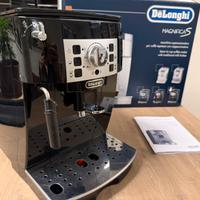DeLonghi Magnifica S