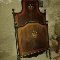 base e testiera letto antico