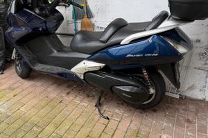 Honda silver Wing 600