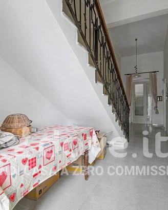 Appartamento di 180 m² con 4 locali a Leverano