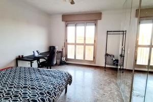 Ampia singola (condominio incluso) zona Famagosta