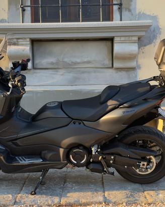 T-Max 560 teck kamo