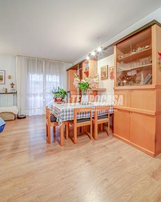 Appartamento quattro locali due bagni ultimo piano
