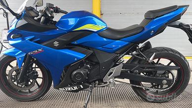 Gsx r bicilindrico 250