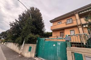 PORZIONE DI BIFAMILIARE A LARIANO