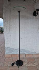 Lampada da terra piantana