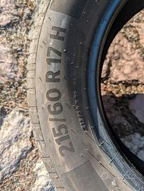 Treno di 4 gomme quasi nuove 17"