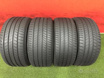 275 45 20 - 305 40 20 Gomme 275 45R20-305 40R20