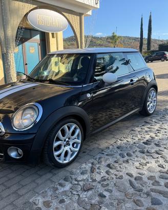 Mini 1.6 16V Cooper D