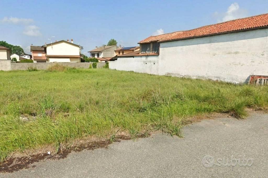 Immobile in asta di 1044 m² a Godiasco Salice Term - Vista 2