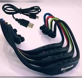 Stock Nuovi auricolari ad archetto.