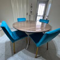 Tavolo di tendenza nuovissimo