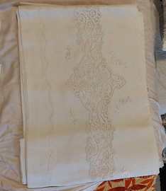 Lenzuolo sopra + federe cuscino (a cantú)