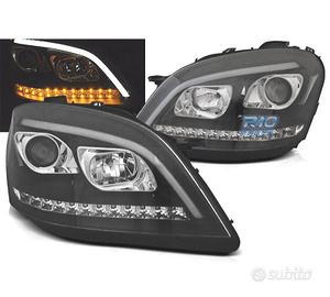FARI PER MERCEDES CLASSE ML W164 05-07 LUCE DIURNA