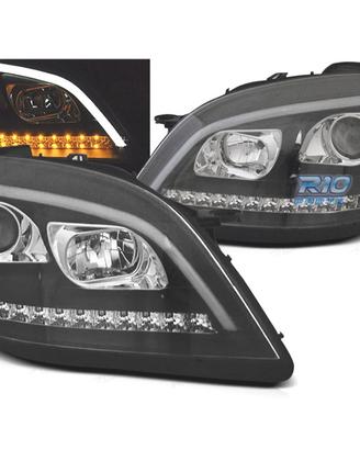 FARI PER MERCEDES CLASSE ML W164 05-07 LUCE DIURNA