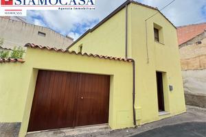 Casa di 115 mq, ristrutturata, con posto auto