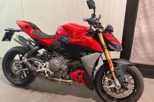 Ducati Streetfighter V2 S