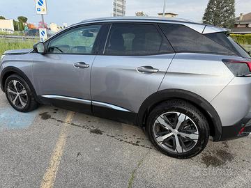 Peugeot 3008 Allure 1.5 130cv Diesel.