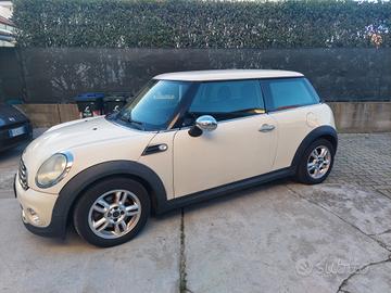Mini 1.6 16V One (72kW)
