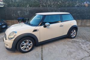 Mini 1.6 16V One (72kW)