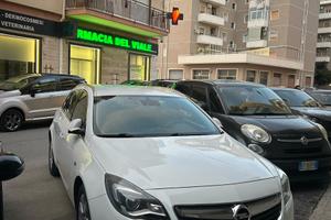 Opel Insigna Sport Tourer 2.0 140cv