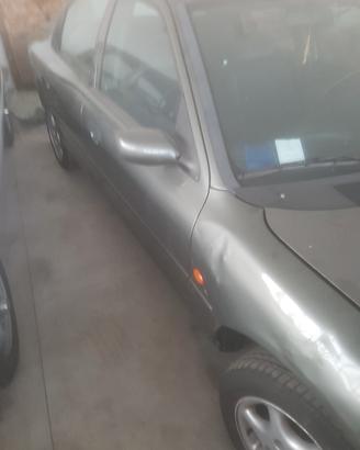 Ford Mondeo berlina1.8 i 16v
