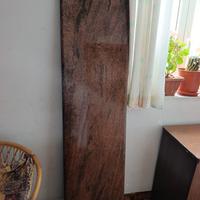 Lastra in marmo lucido – colore rosso/venato scuro
