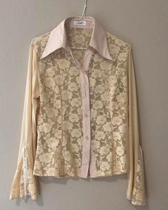 Camicia beige trasparente con maniche larghe